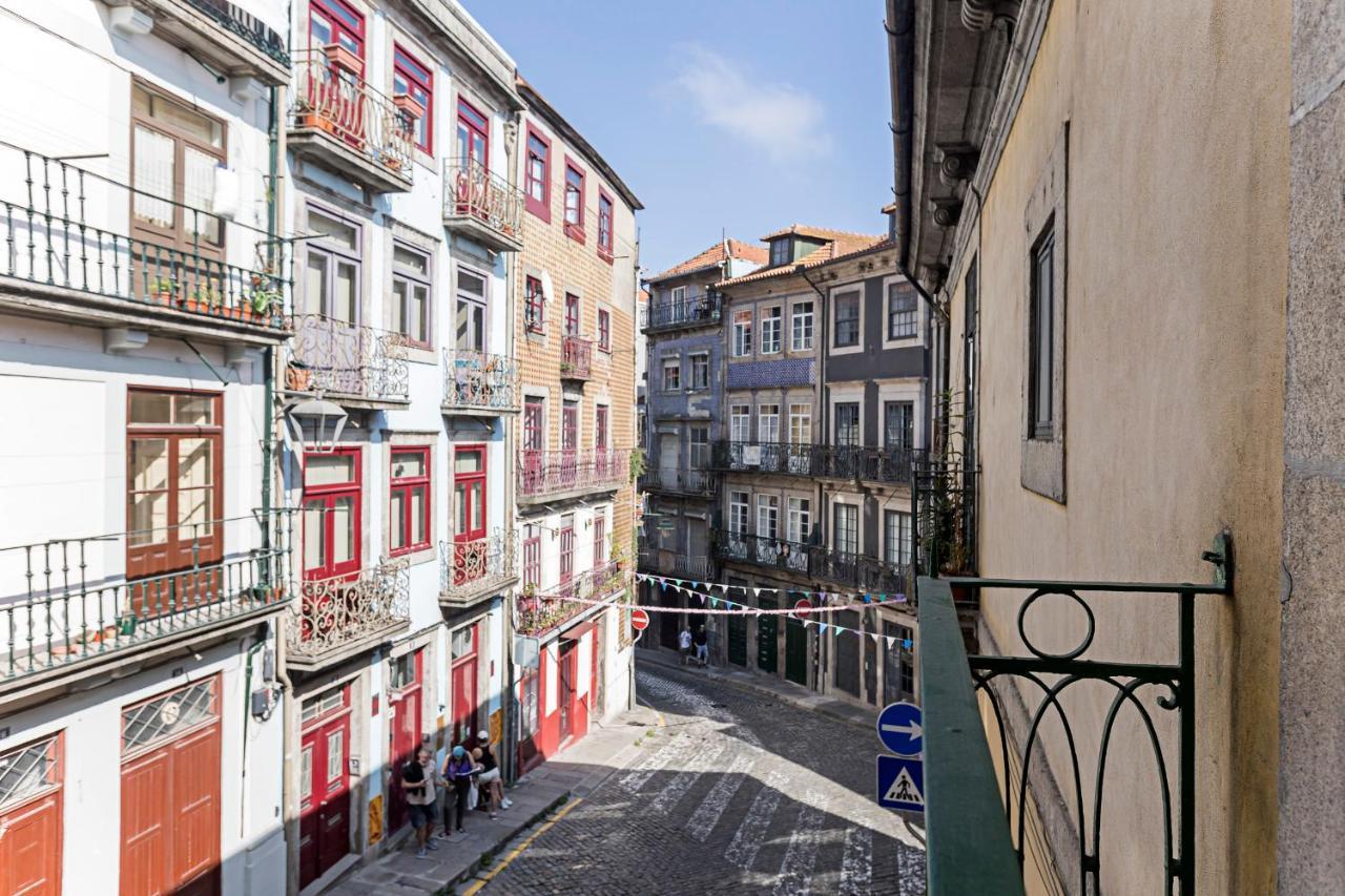 Brand New 4Br W/ 200Yrs Of History In Central Porto By Lovelystay エクステリア 写真