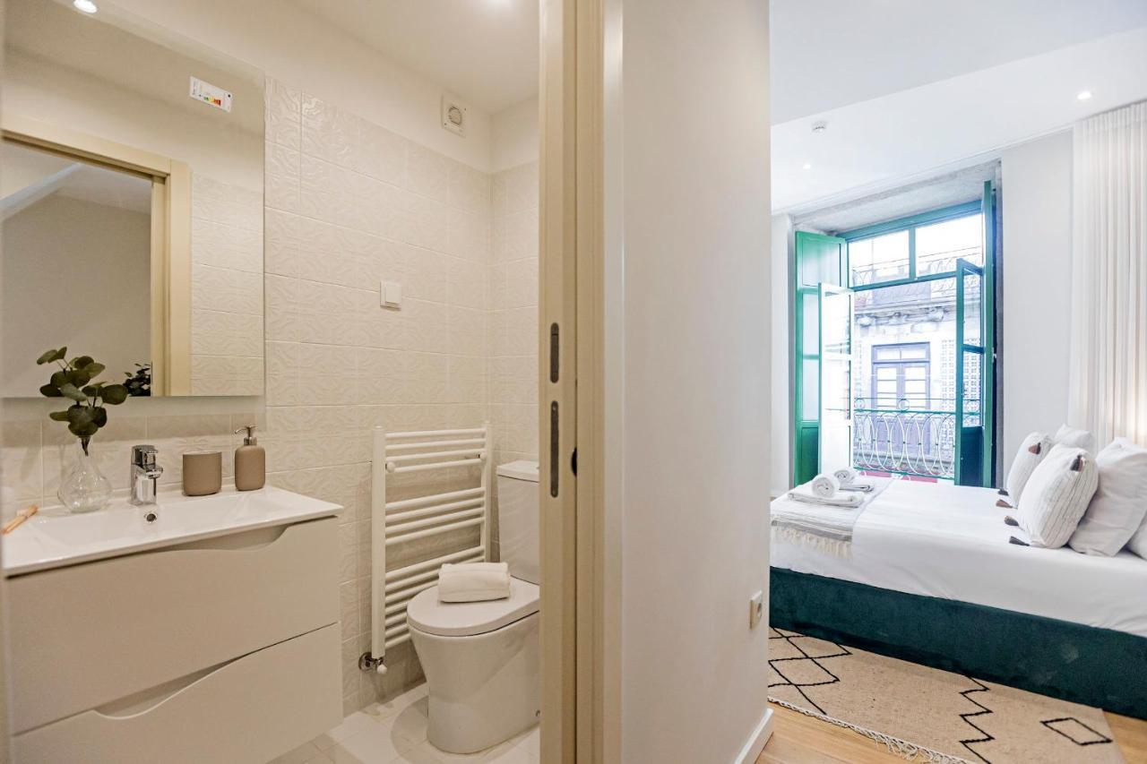Brand New 4Br W/ 200Yrs Of History In Central Porto By Lovelystay エクステリア 写真